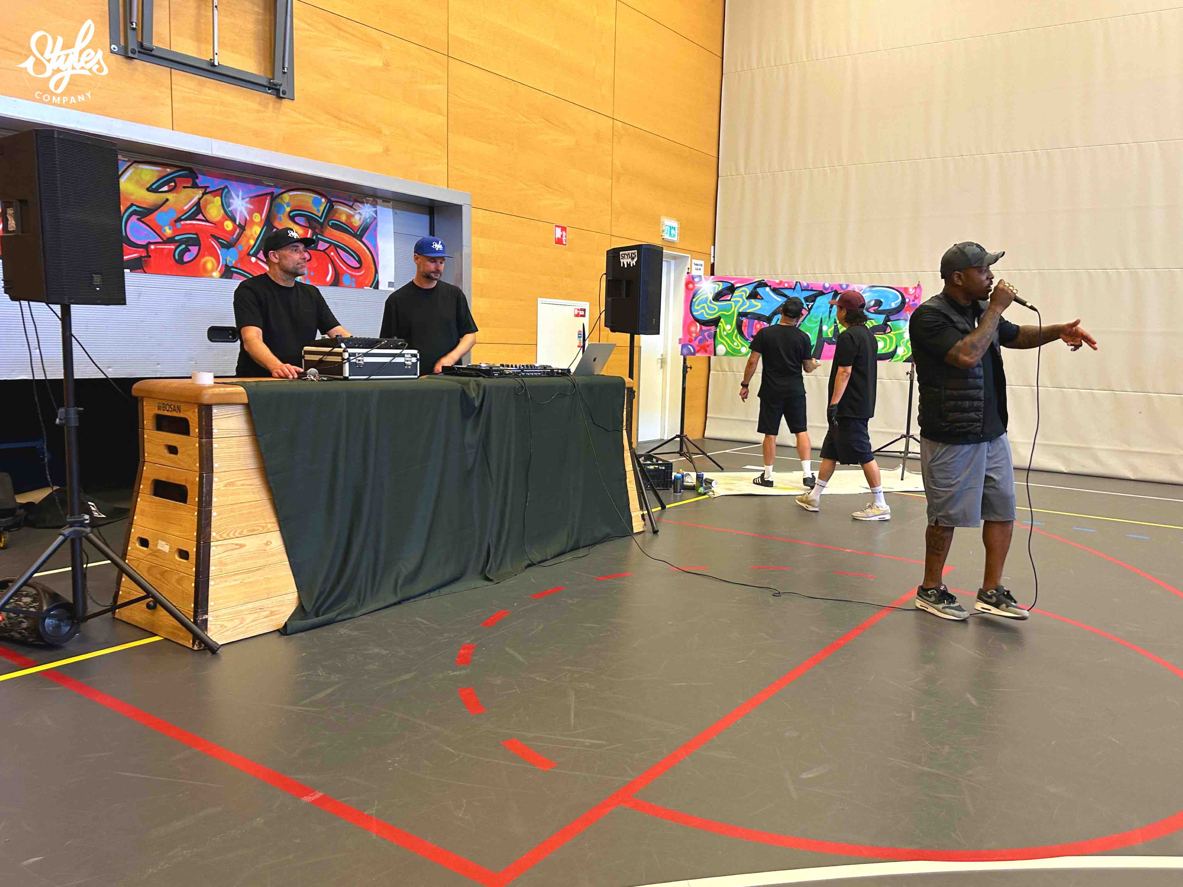 RAP, CJP, CKV URBAN ARTS Project MARIS COLLEGE door Styles Company